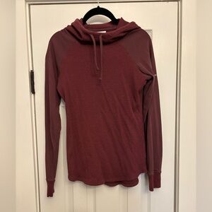 Columbia Burgundy Long Sleeve Thermal Hoodie Size Medium